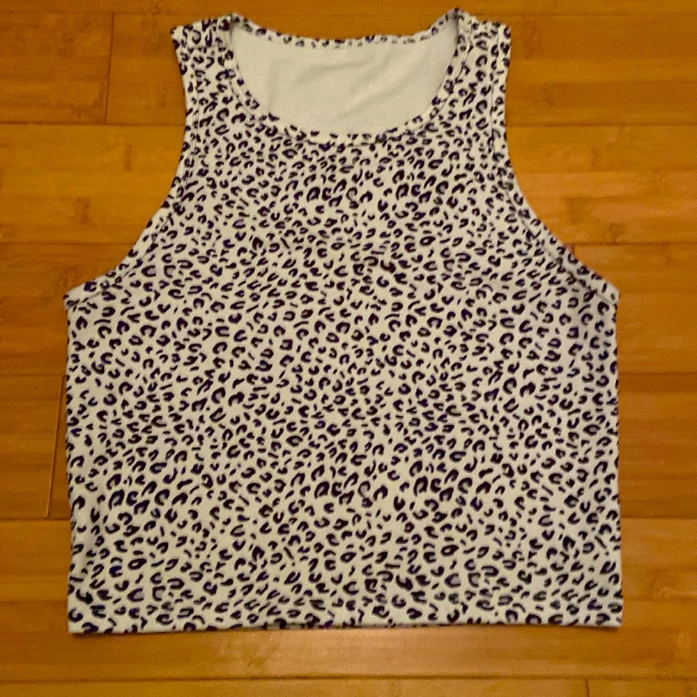 Leopard crop top